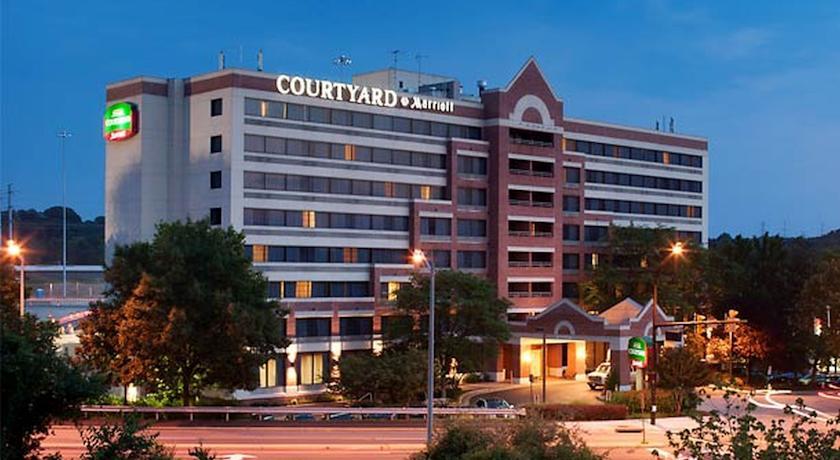 Отель Courtyard Alexandria Old Town/Southwest Экстерьер фото